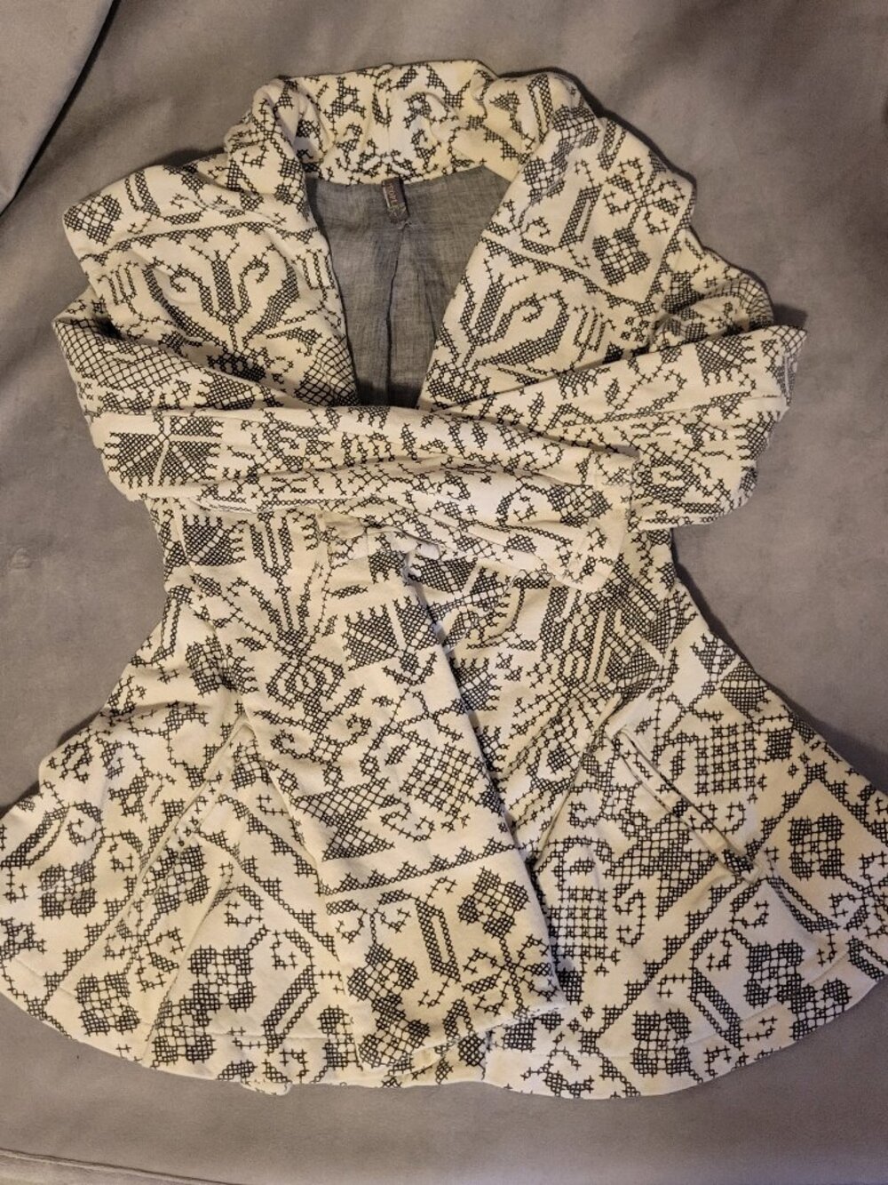 Free People Ivory Black Geometric Open Mid-Length Jacket Ruffle Hem Womens